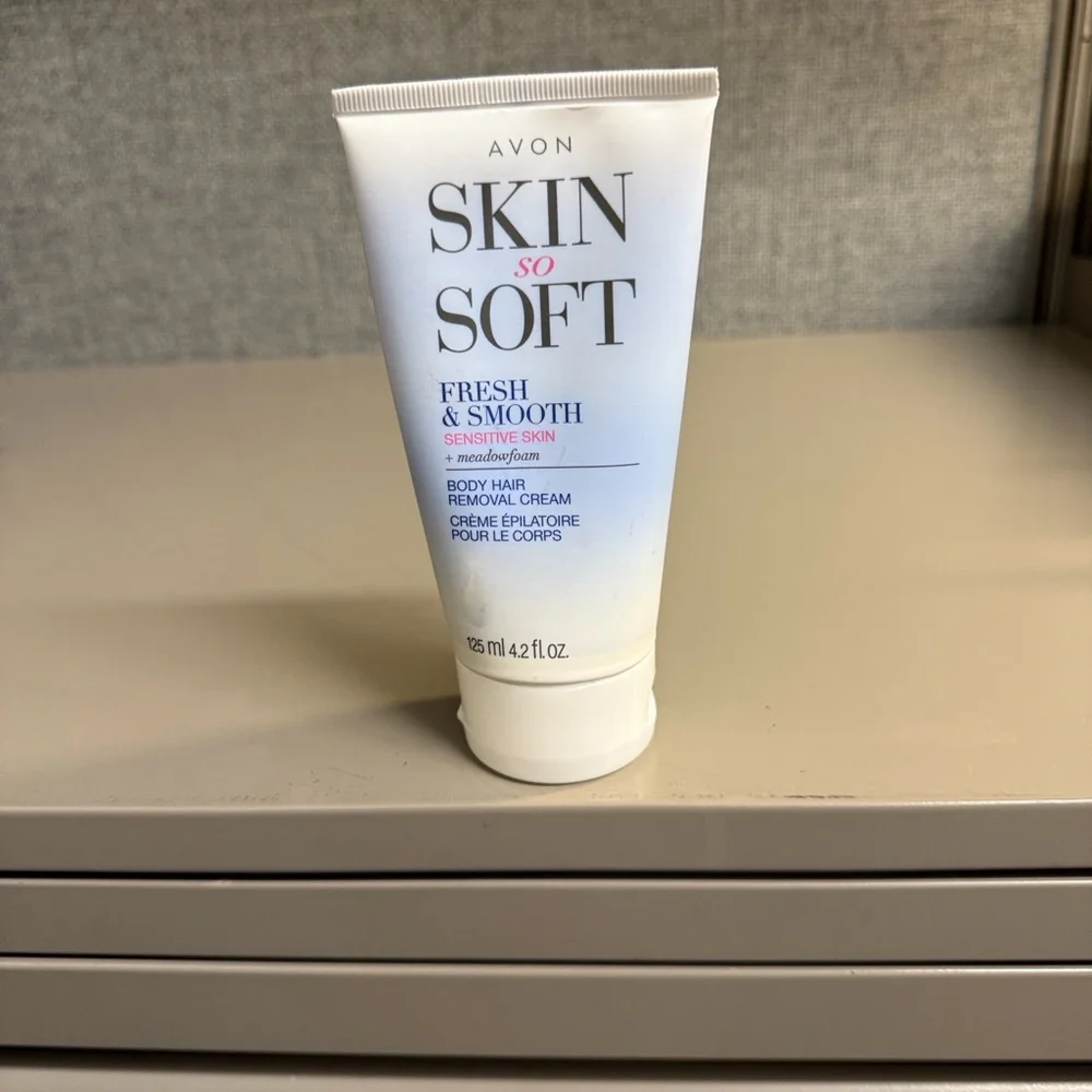 Avon Skin So Soft Fresh & Smooth Hair Removal Cream sensitive skin factory seal - Picture 13 of 13